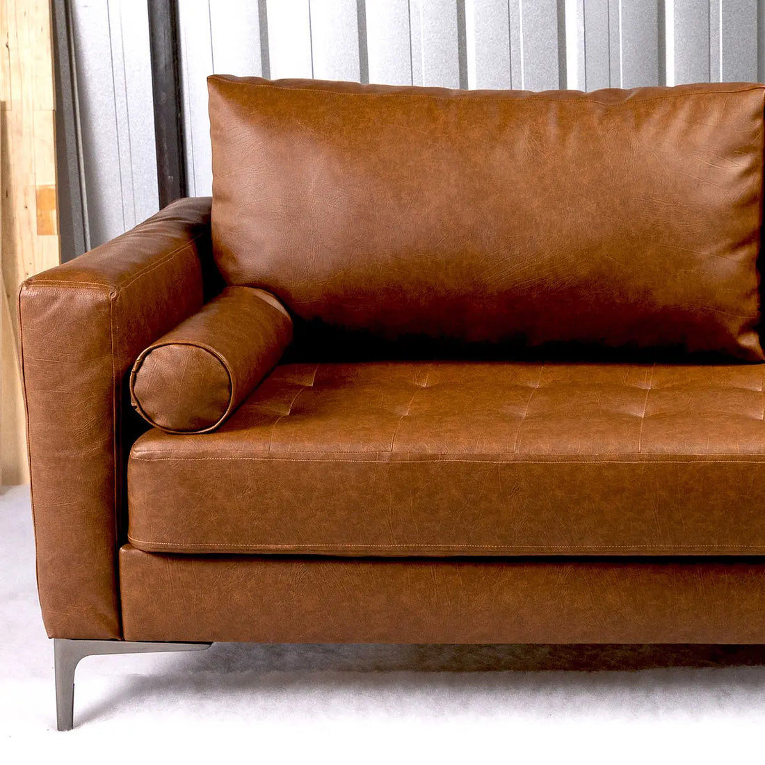 sofa camel cuero